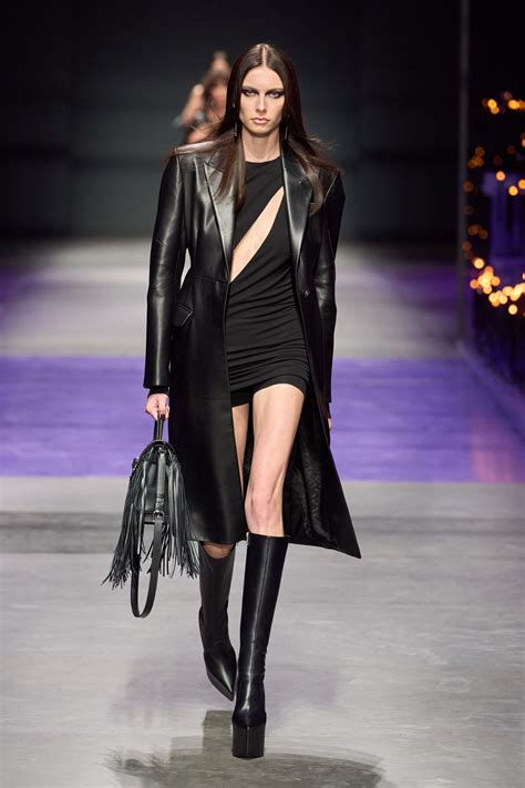 Versace Spring 2025 Ready to Wear Runway, Fashion Show